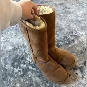 UGG Tall Suede Boots Women’s Size 8